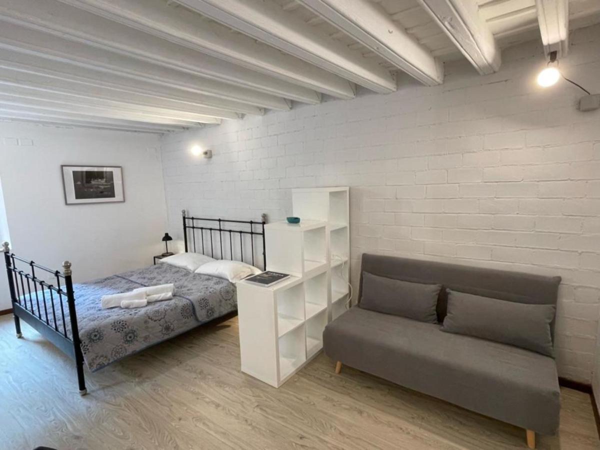 Travi E Grigio Studio Maddalena - Genovainrelax Apartment Exterior photo